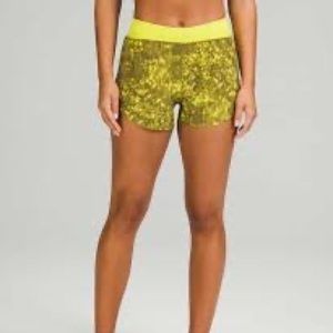 Lululemon Seawheeze Find Your Pace HR 3” - size 8